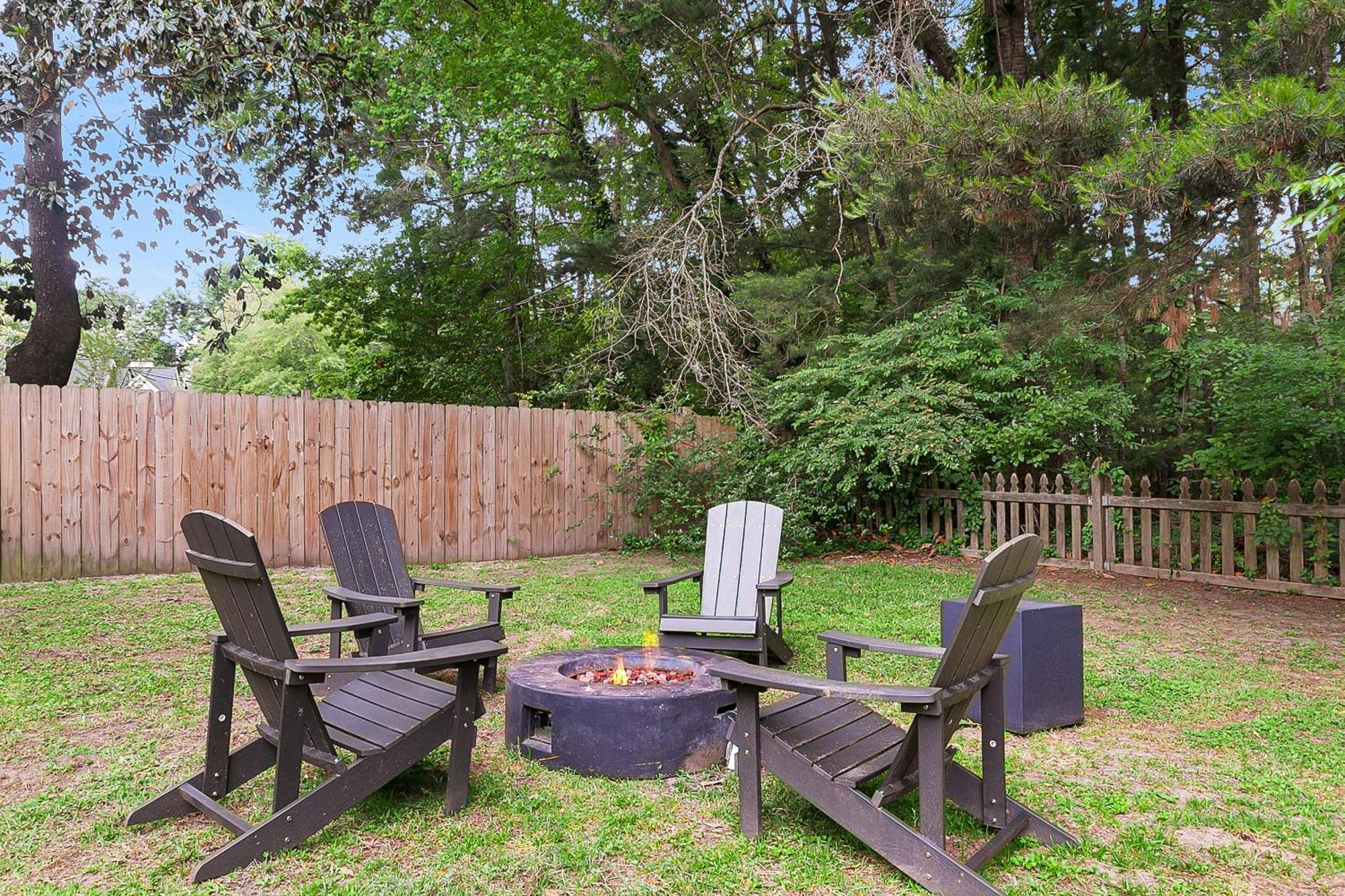 Lowcountry Haven - Game Rm + King Bds, Mins 2 Dwtn Charleston Exterior photo